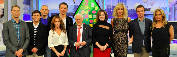 El equipo de 'El programa de Ana Rosa' con el Padre Ángel