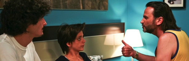 Lola y Javi con Fermín en la sexta temporada de 'La que se avecina'