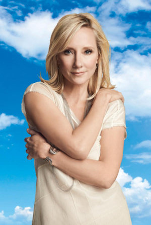 Anne Heche protagoniza &#39;Save Me&#39;