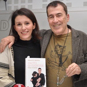 Ayanta Barilli y Fernando Sánchez Dragó