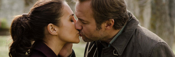 Paula Echevarría y Tristán Ulloa en una imagen promocional del próximo episodio de 'Gran Reserva'