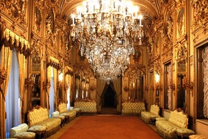 Interior del Palacio Fernán Núñez (Madrid)