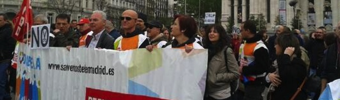 Trabajadores despedidos de Telemadrid, en una concentración el Primero de Mayo