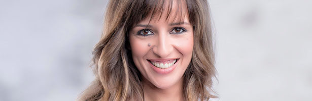 Elena Ortega es la presentadora de este programa