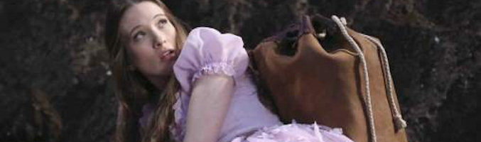 Sophie Lowe es Alicia en 'Once Upon a Time in Wonderland'