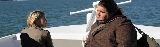 Sarah Jones y Jorge García en 'Alcatraz'