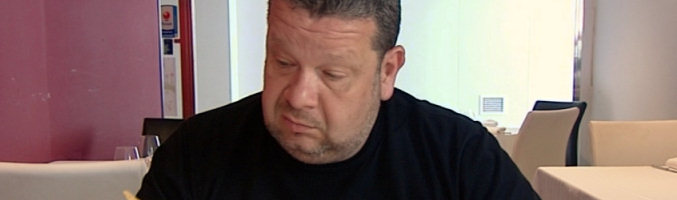 Alberto Chicote prueba los platos del Anou