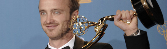 Aaron Paul tras recoger el Emmy 2012 al Mejor actor de reparto