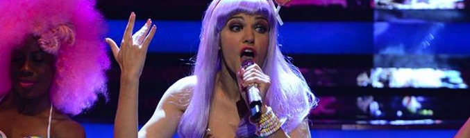 Natalie Anderson como Katy Perry