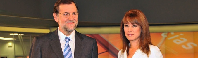 Gloria Lomana en su entrevista con Mariano Rajoy en enero de 2011, antes de ser investido como Presidente