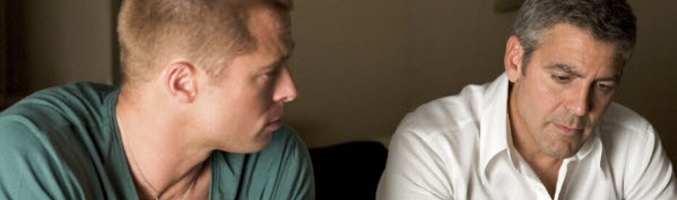 Brad Pitt y George Clooney en "Ocean's Twelve