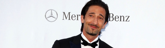 El actor Adrien Brody en la gala amfAR celebrada en el Festival de Cannes 2012
