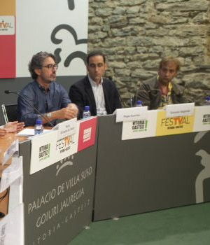 Tres de los participantes en la mesa redonda