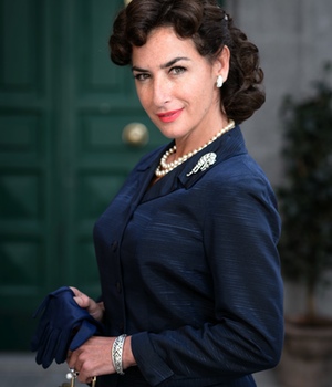 Belén López como Elena Prado