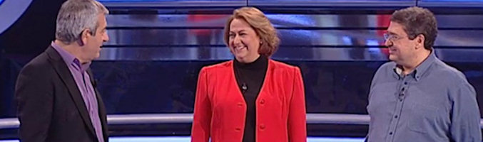 Carlos Sobera con María y Pablo, los ganadores de los 200.000 euros