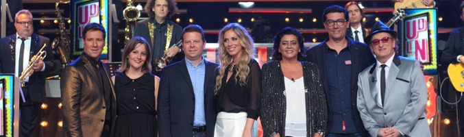 Nia Sanjuán, Alejandro Flórez y Tinet Rubira junto al presentador y al jurado de 'Uno de los nuestros'