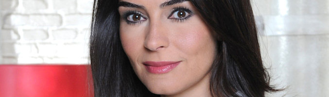 Marta Fernández presenta en solitario 'Noticias Cuatro 1'