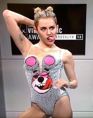 Miley Cyrus en SNL
