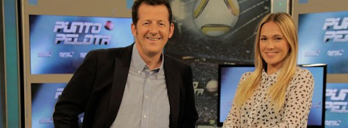 Carlos García Hirschfeld y Marta Simonet, presentadores de 'Punto Pelota'