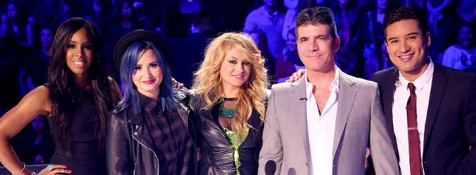 El jurado de 'The X Factor' con su presentador durante la final