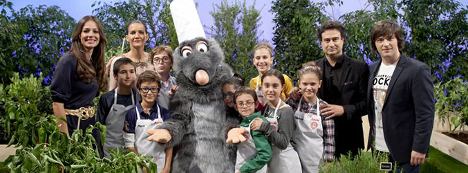 Los concursantes de 'MasterChef Junior' junto a Remy, protagonista de "Ratatouille"
