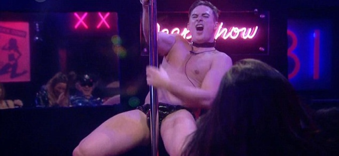 Lee Ryan, striptease bondage en 'Celebrity Big Brother'