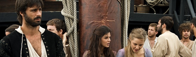 Los protagonistas de 'El corazón del océano' durante el rodaje