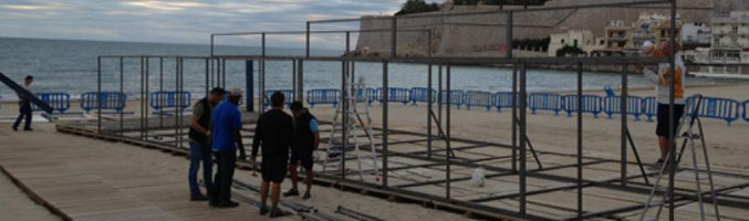 Montaje de el chiringuito ficticio de la serie de Telecinco