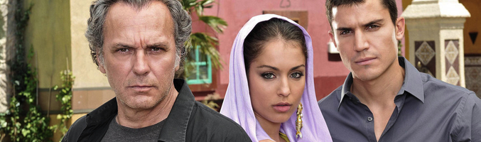 José Coronado, Hiba Abouk y Álex González en 'El Príncipe'
