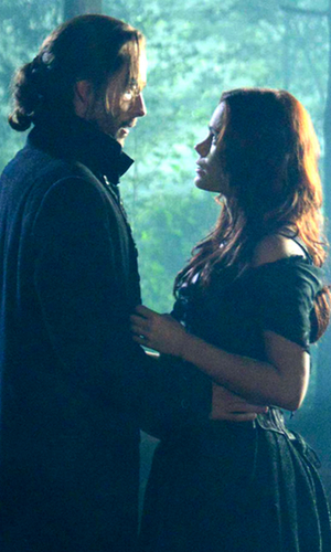 Tom Mison y Katia Winter en 'Sleepy Hollow'