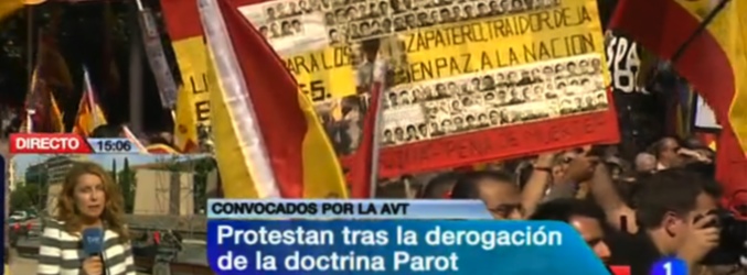 Conexión en directo del &#39;Telediario fin de semana&#39; con la plaza de Colón en Madrid