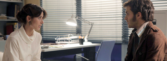 Carlos acude a Lucía para solucionar sus problemas psicológicos