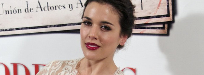 Adriana Ugarte en la alfombra roja de los Premios Unión de Actores 2013