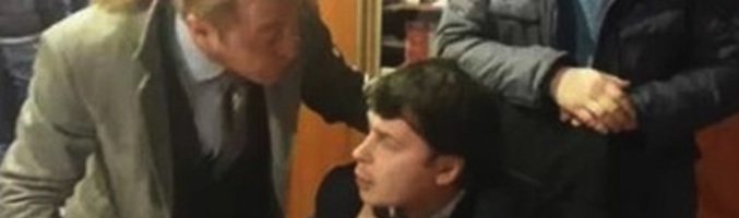 Oleksander Panteleimonov es agredido por miembros de Svoboda