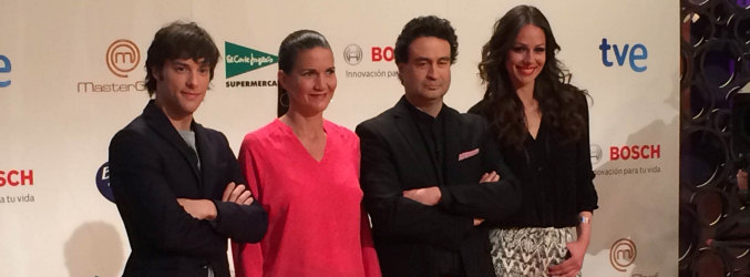 Jordi Cruz, Samantha Vallego-Nágera, Pepe Rodríguez y Eva González en la presentación de 'MasterChef 2'