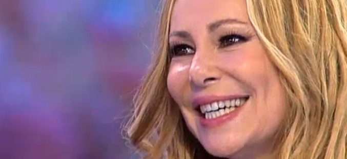 Ana Obregón recibe emocionada el mensaje de Julia, una niña con Síndrome de Down