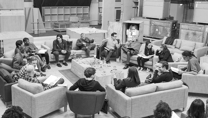 El nuevo reparto de "Star Wars" se reúne en Londres