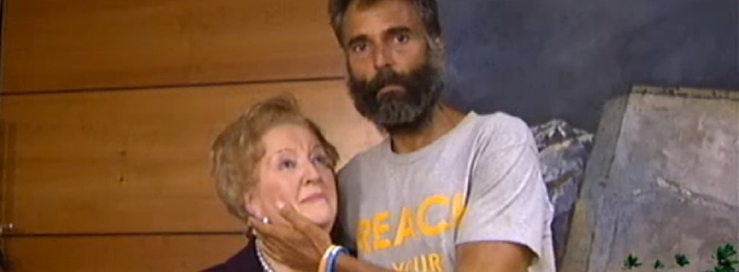 Rafa Lomana y su madre en 'Supervivientes'