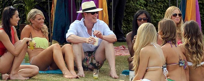 Matthew Hicks junto a sus pretendientas en 'I Wanna Marry Harry'