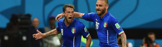  Claudio Marchisio celebra su gol ante Inglaterra