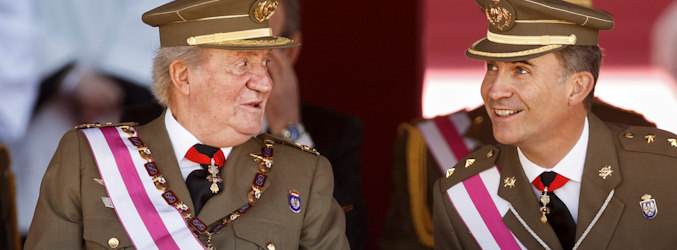 Juan Carlos I y Felipe VI juntos en un acto institucional