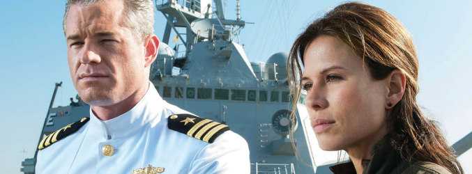 Eric Dane y Rhona Mitra en 'The Last Ship'