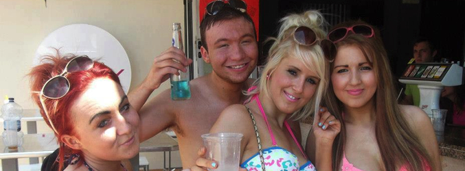 Protagonistas de &#39;Sun, sex and suspicious parents&#39;