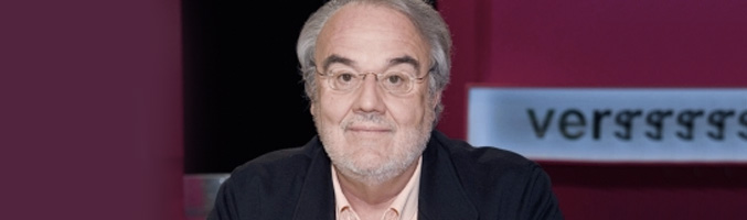 El cineasta Manuel Gutierrez Aragón en una intervención en 'Versión española'