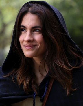 Fariba Sheikhan es Inés