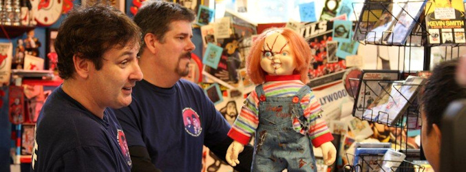 Un muñeco de Chucky en la tienda de cómics de 'Locos por los cómics'