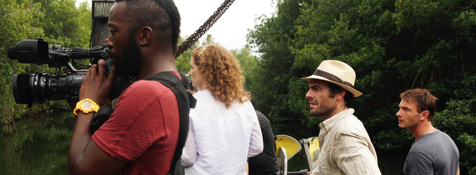 Los protagonistas de &#39;The River&#39; durante una secuencia de la serie