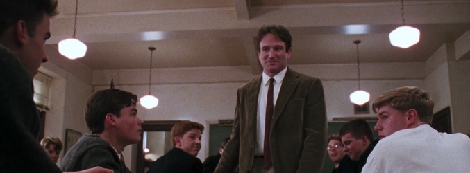 Robin Williams es el profesor Keating en un colegio de Nueva Inglaterra
