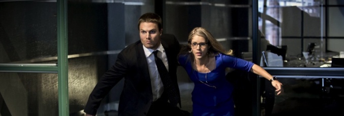 Felicity y Ollie en la segunda temporada de 'Arrow'