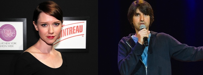 Valorie Curry y Demetri Martin